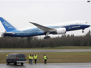 And lift off! Boeing 787 jetliner takes to the skies - News18