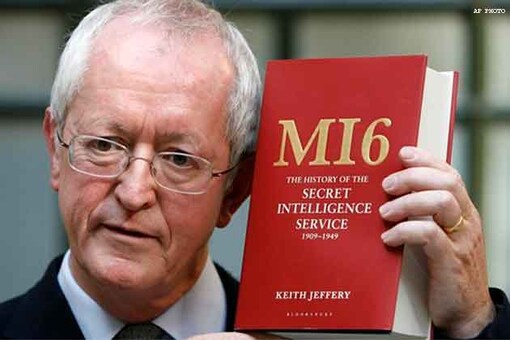 Uk Spies Spill Secrets In Official History Of Mi6 News18 5180