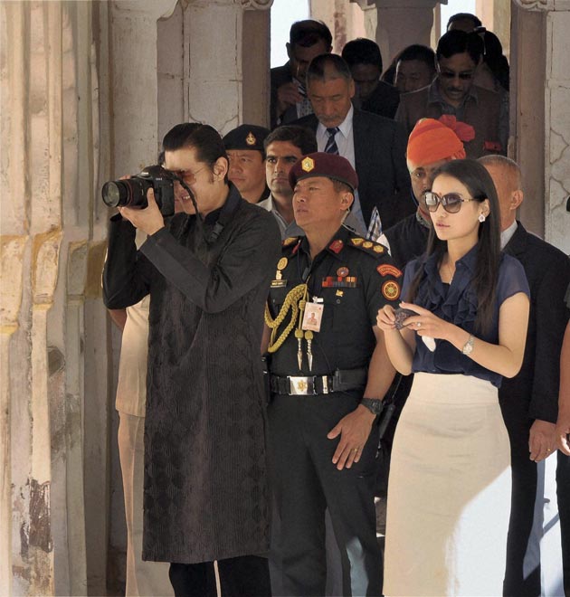 Bhutan S King And Queen S Royal Honeymoon In Jaipur