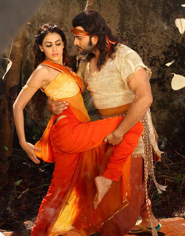 Dirty Star Vidya In Upcoming Tamil Epic Urumi Photogallery Dirty Star Vidya In Upcoming Tamil Epic Urumi Photogallery