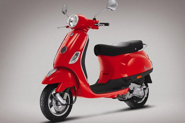 Auto Expo 2012: Piaggio unveils Vespa scooter