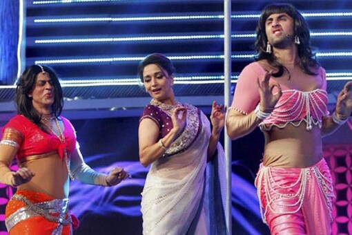 Snapshot: SRK, Ranbir dress in drag at Filmfare