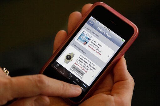 Mobiles making Britons lose their manners