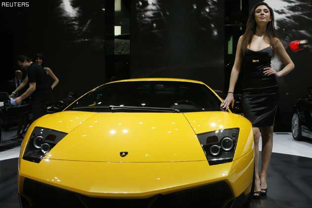 Dubai: Indian taxi driver wins Lamborghini