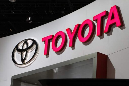 Toyota to launch new Camry in India on August 24