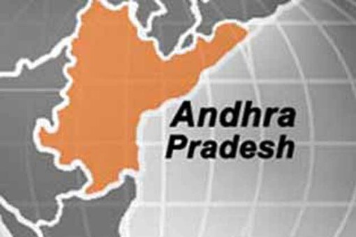 AP: Pochampally's sari weavers struggle to survive
