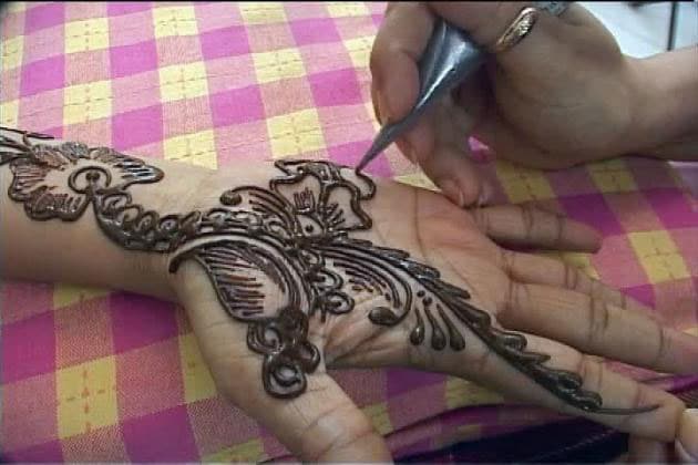 Why Organic Mehndi for Hands?