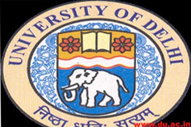 42,000 forms sold on first day of DU registration - News18