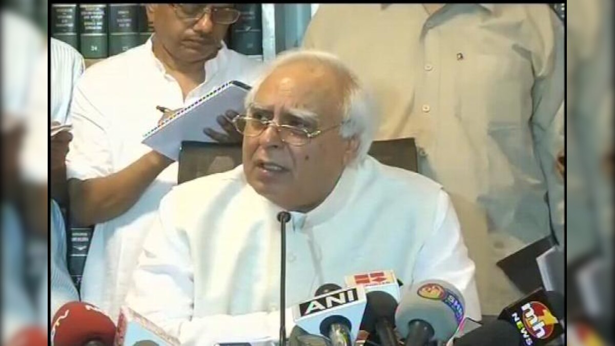 Kapil Sibal criticises Planning Commission's definition of poverty
