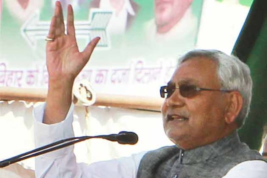 Mid-day meal tragedy: Let's not talk about it till the probe ends, says Nitish Mid-day meal tragedy: Let's not talk about it till the probe ends, says Nitish
