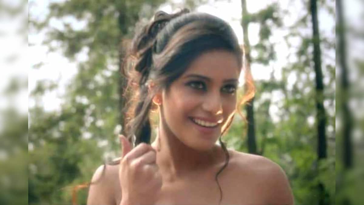 We welcome porn star but frown at own daughter: Poonam Pandey - News18