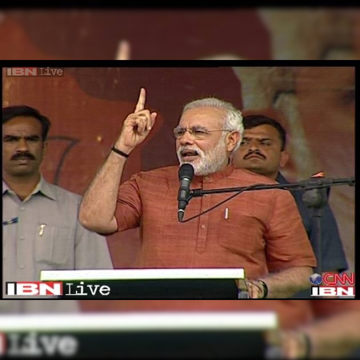 Gujarat CM Narendra Modi slams Centre's border security policy Gujarat CM Narendra Modi slams Centre's border security policy