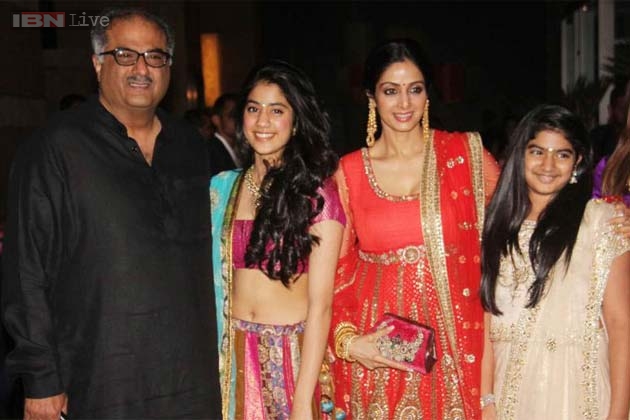 Like mother like daughter! Sridevi's girl Jhanvi Kapoor is a fashionista -  Photogallery