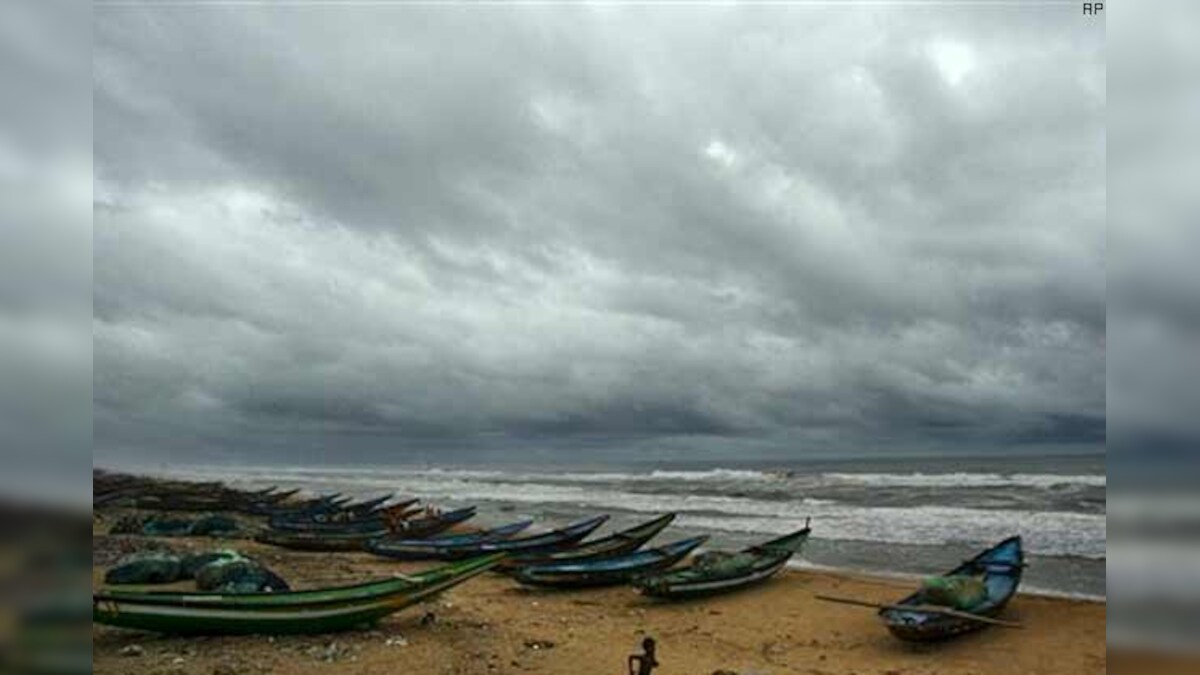 Cyclone hits Andaman Nicobar islands, Andhra Pradesh on high alert