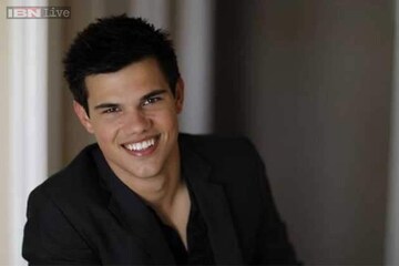 Twilight Star Pornstar - Twilight' star Taylor Lautner to play a pornstar on stage - News18