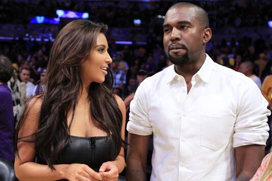 Kanye West To Choose Kim Kardashian S Wedding Dress