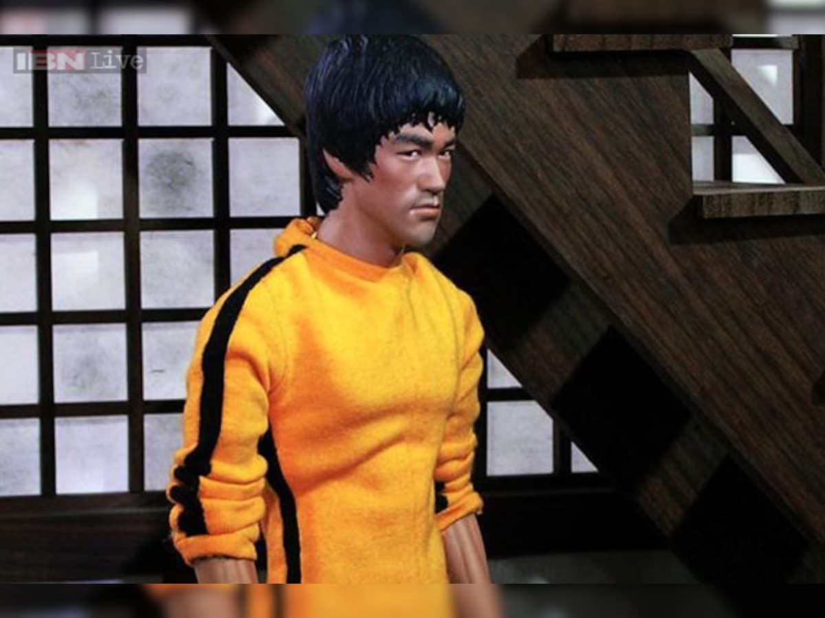 Bruce Lee's yellow jumpsuit sold for $100,000