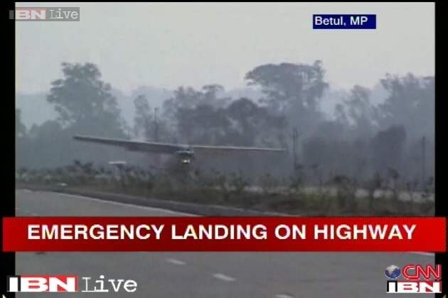 Mp Cessna Plane Makes Emergency Landing On Nh 69 Near Betul