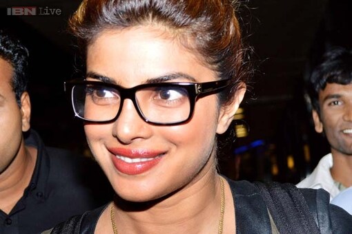 My eyes! my eyes! Is that a huge diamond on Priyanka Chopra's finger?