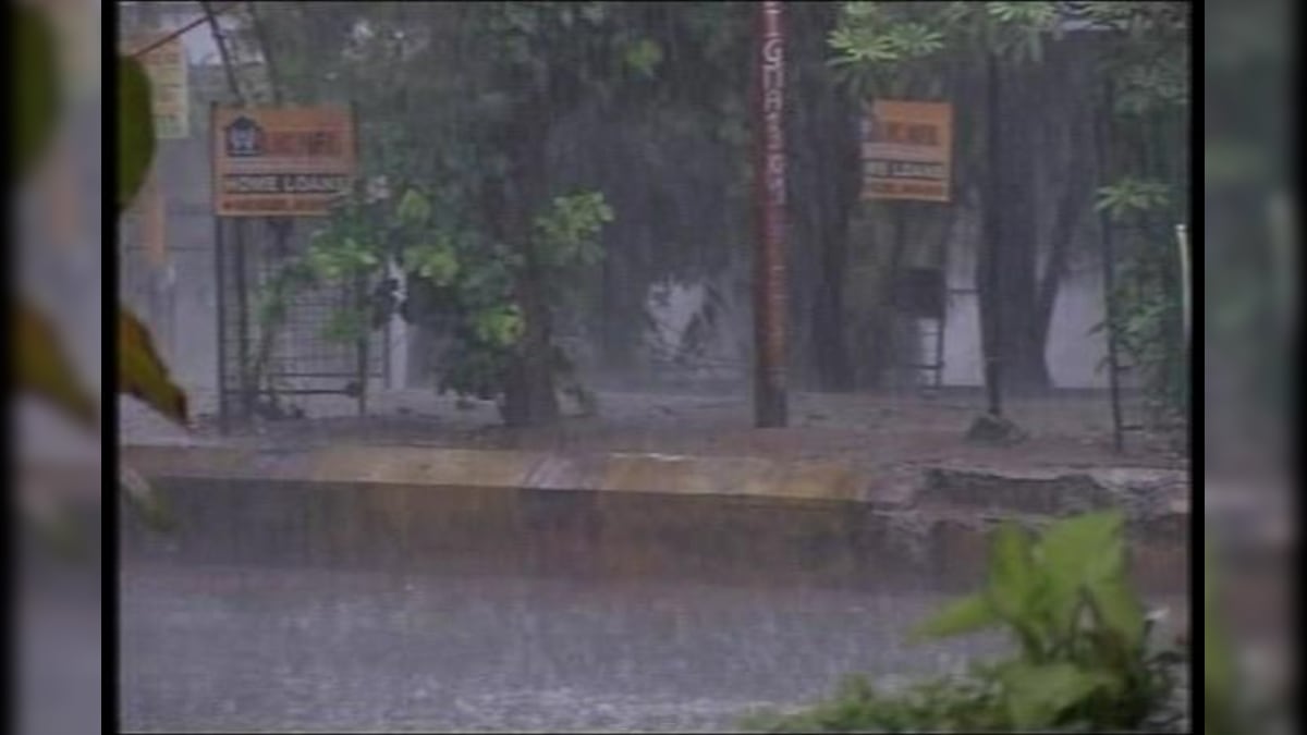 Heavy rains, lightning in Lucknow leads to massive power cuts News18