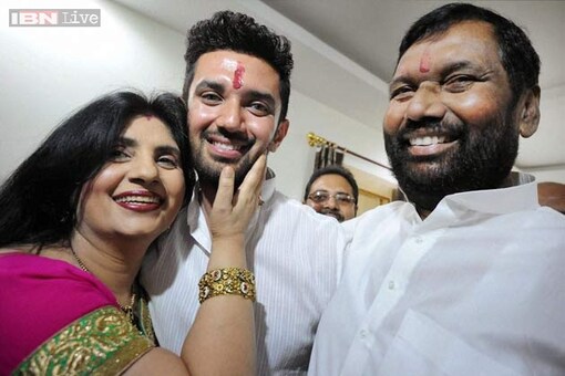 BJP combine wins 31 Lok Sabha seats out of 40 in Bihar