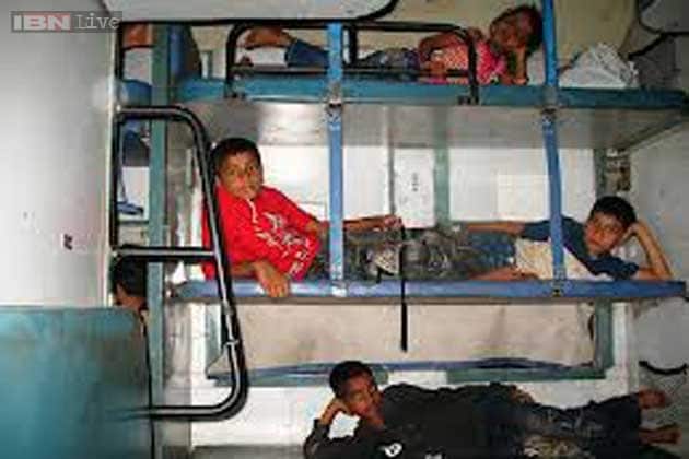 'When will these people on the lower berth sleep?' 8 