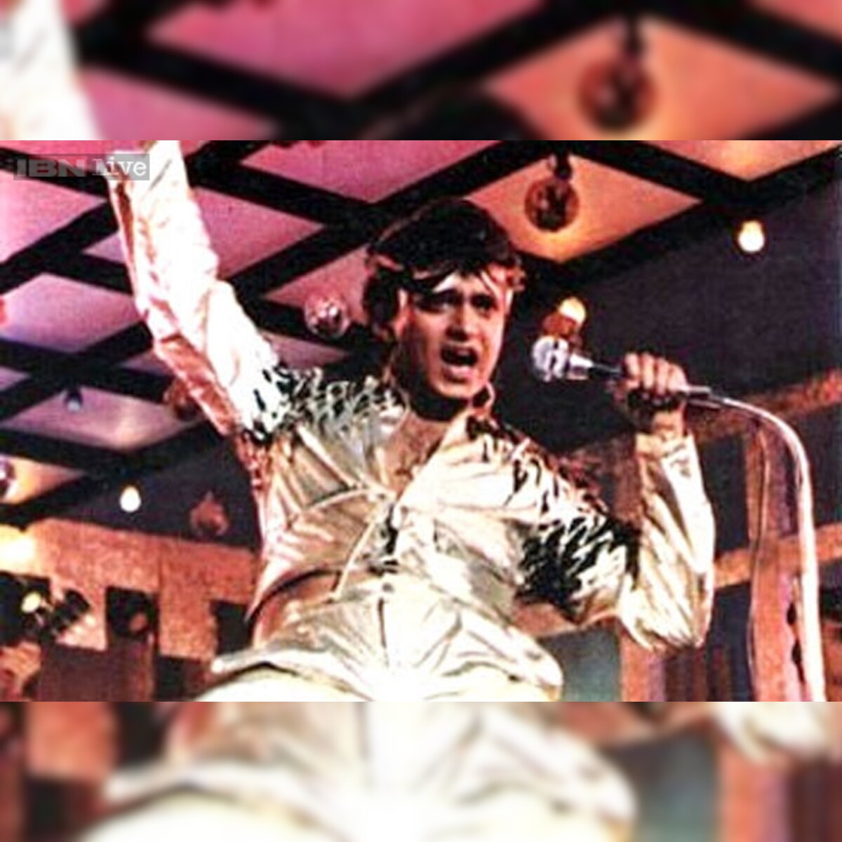 Mithun Chakraborty@62: Top 10 foot-tapping numbers of the disco king Mithun Chakraborty@62: Top 10 foot-tapping numbers of the disco king