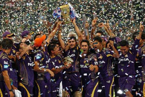 Triumphant KKR return to hero's welcome in Kolkata Triumphant KKR return to hero's welcome in Kolkata