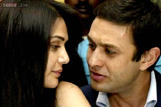 Preity Zinta-Ness Wadia fight is entirely their business, say celebrities Preity Zinta-Ness Wadia fight is entirely their business, say celebrities