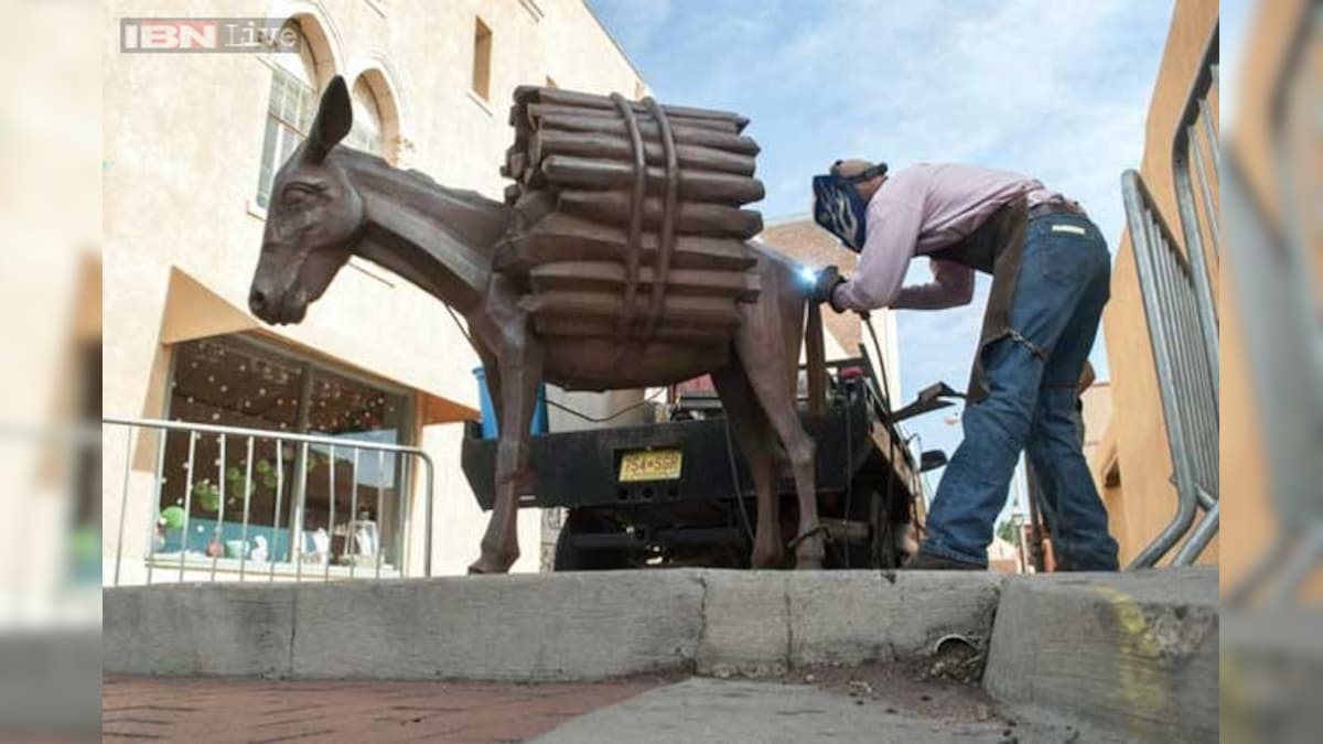 Santa Fe's famous donkey statue gets a new tail after it was