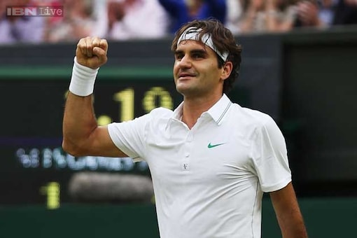Roger Federer looking good for his eighth Wimbledon title
