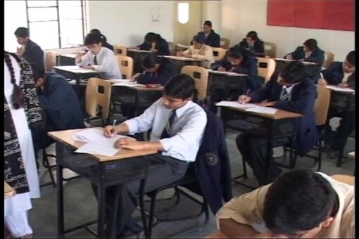 Private school owners hold demonstration, say fee regulatory committee is biased