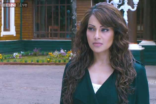 Bipasha Basu is one of the finest actors I&#39;ve ever come across, enjoys a  huge fan following in Pakistan: Imran Abbas