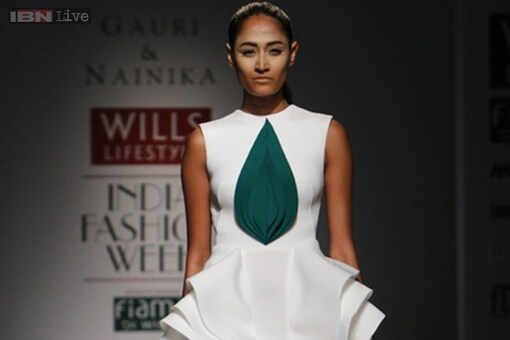  Wills Lifestyle India Fashion Week: Gauri and Nainika use fashion to raise awareness on global warming; spellbind the spectators 