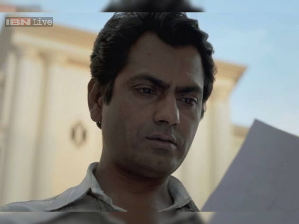 Watch In His Last Film Bombay Talkies Sadashiv Amrapurkar Gives Acting Lessons To His Onscreen Son Nawazuddin Siddiqui