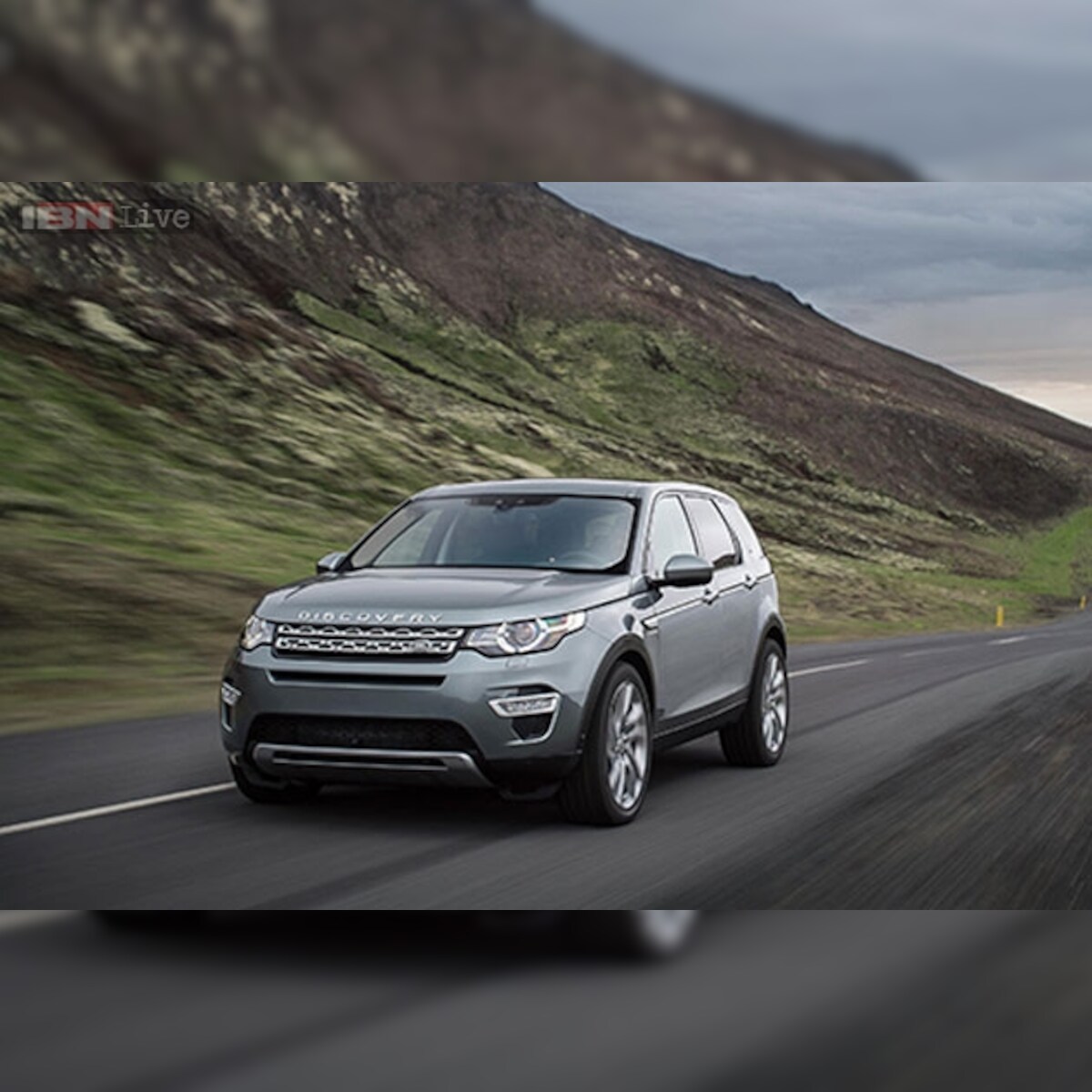 Land Rover Discovery Sport to be launched in India in mid-2015 Land Rover Discovery Sport to be launched in India in mid-2015
