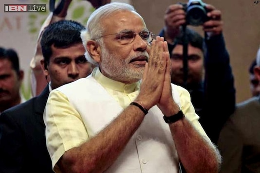 Photo of the day: Prime Minister Narendra Modi attends Shatrughan Sinha's son's wedding; Sonakshi Sinha thanks him on Twitter Photo of the day: Prime Minister Narendra Modi attends Shatrughan Sinha's son's wedding; Sonakshi Sinha thanks him on Twitter