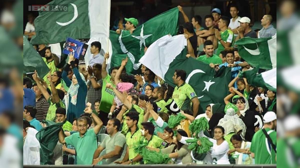 Angry Pakistan fans smash TVs, stage mock funeral after team's WC ouster