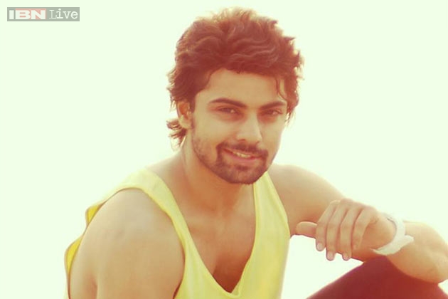 Actor Shravan Reddy turns singer for TV show '...Manmarzian' - News18