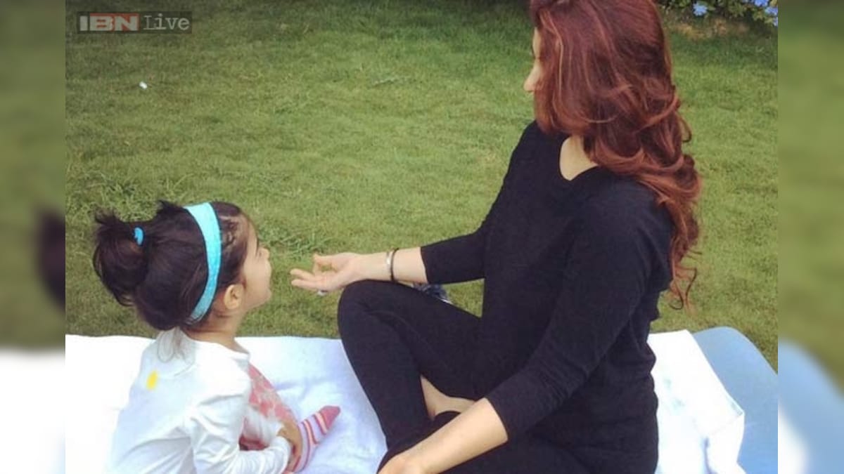 Photo of the day: Twinkle Khanna warns Baba Ramdev about future competition  from daughter Nitara - News18