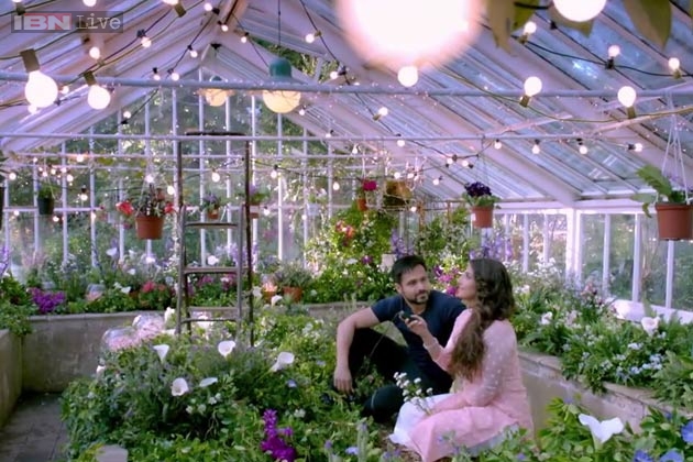 Humari Adhuri Kahani' first stills: Emraan Hashmi and Vidya Balan revive old romance Humari Adhuri Kahani' first stills: Emraan Hashmi and Vidya Balan revive old romance