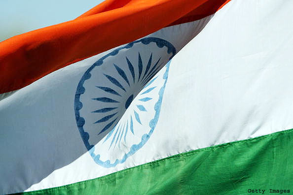 Photo of Mosque Replaces Ashok Chakra on Tricolour, Complaint Filed in UP