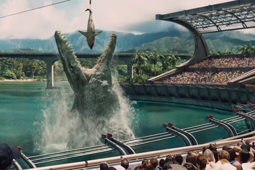 Jurassic World Review It S Bigger Louder And Pretty Good Fun