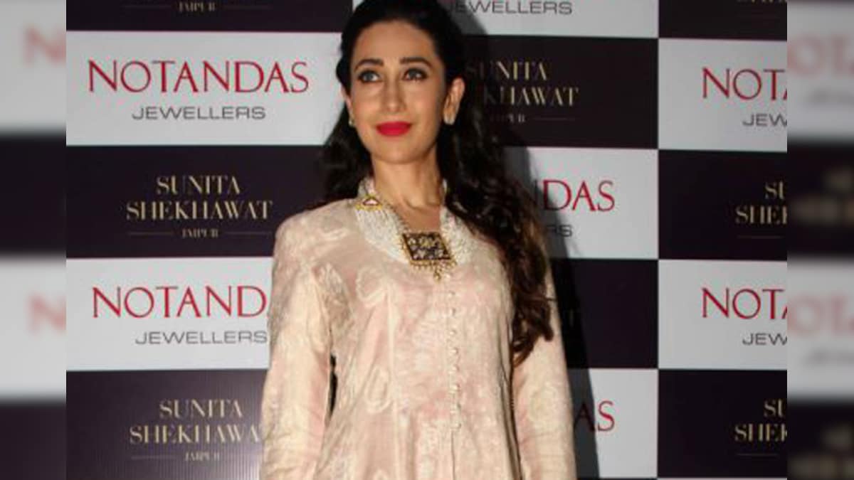 Karisma Kapoor Opens Up On Her 'Selective Work', Reveals It Is 'Out of  Choice': 'I Like To Be' - News18