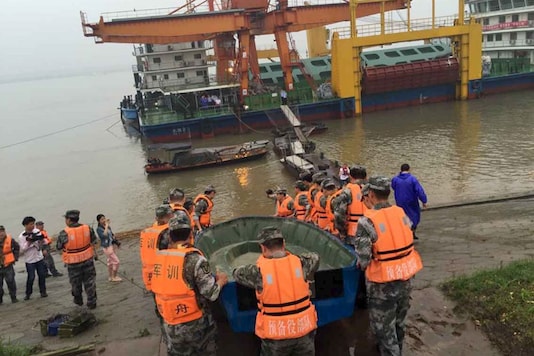 Chinese ferry with 458 aboard sinks in storm, 12 rescued Chinese ferry with 458 aboard sinks in storm, 12 rescued