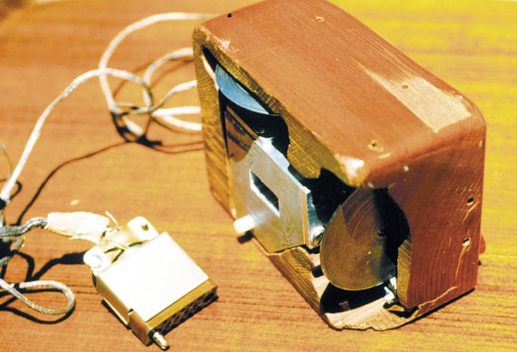 03-first-computer-mouse.jpg