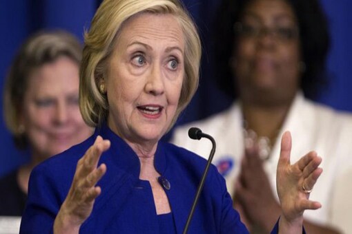 Hillary Clinton runs into rough weather over emails 