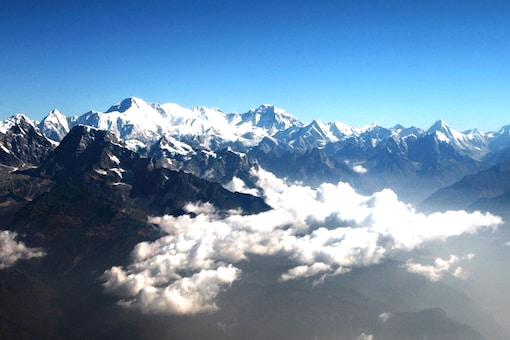 Image of Mount Everest (Reuters)