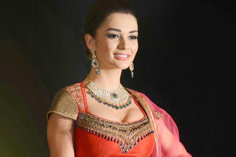 Lehengas, sarees, dresses: Amy Jackson ups the glamour quotient while ...