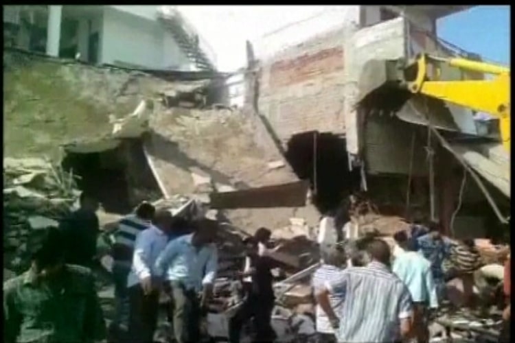 Madhya Pradesh Police files case against absconding contractor, CM visits blast site